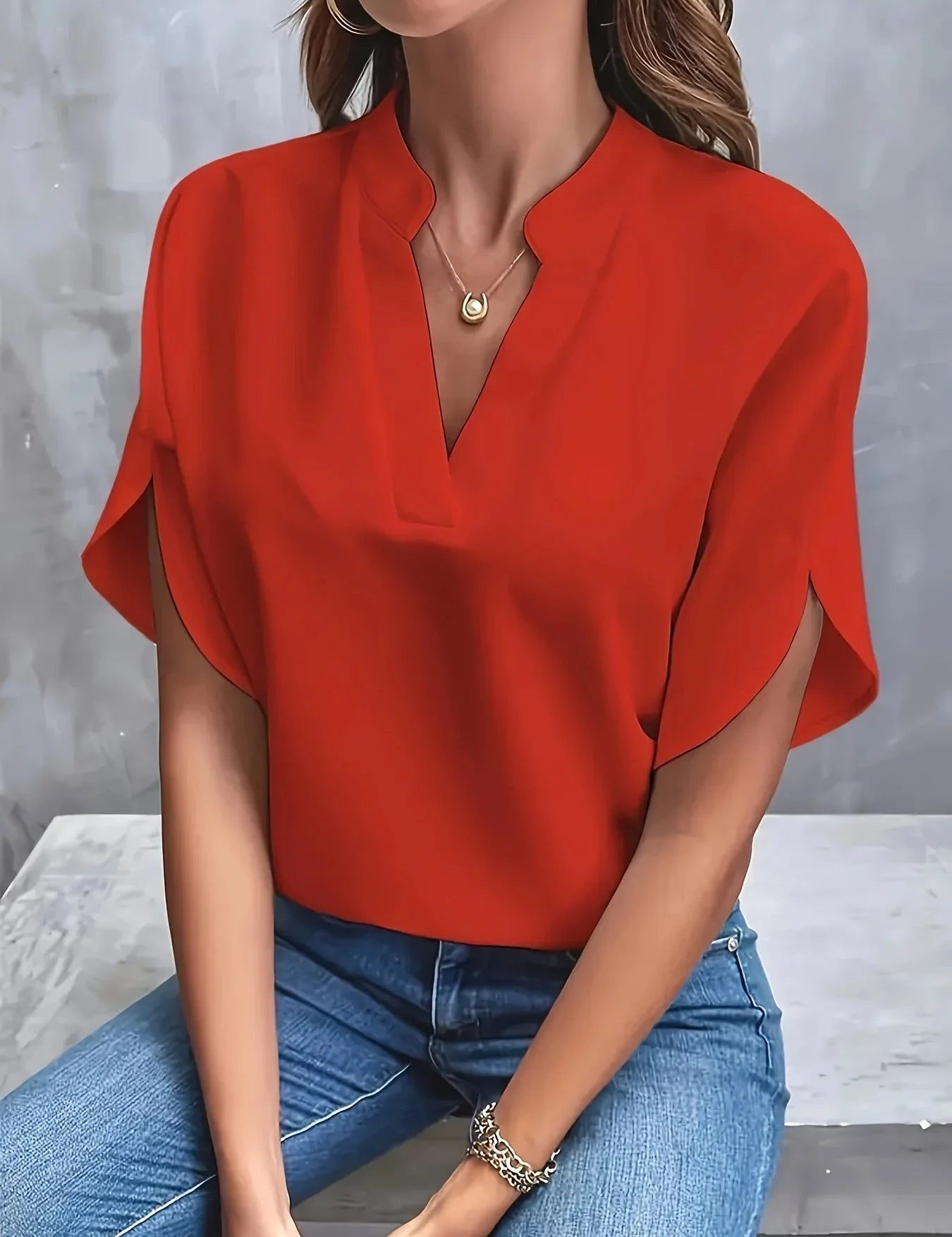 Elegancka bluzka o dopasowanym kroju dla kobiet - idealna na każdą okazję 4