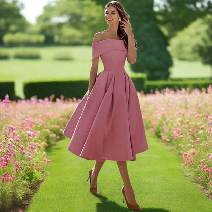 Elegancka sukienka midi bez ramiączek na lato 1