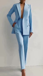 Elegancki damski garnitur - nowoczesny styl na każdą okazję 6