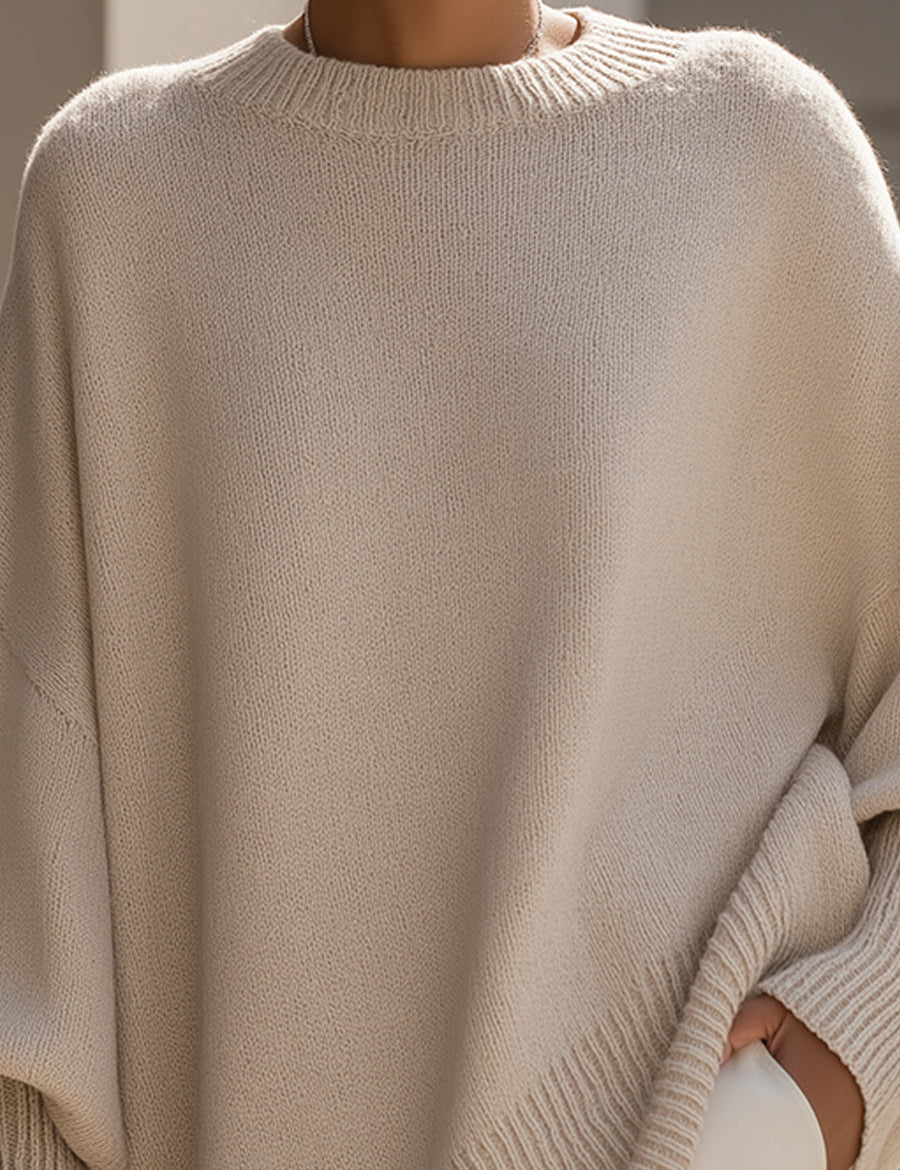 Oversize'owy sweter z asymetrycznym dołem dla kobiet 1