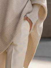 Oversize'owy sweter z asymetrycznym dołem dla kobiet 4