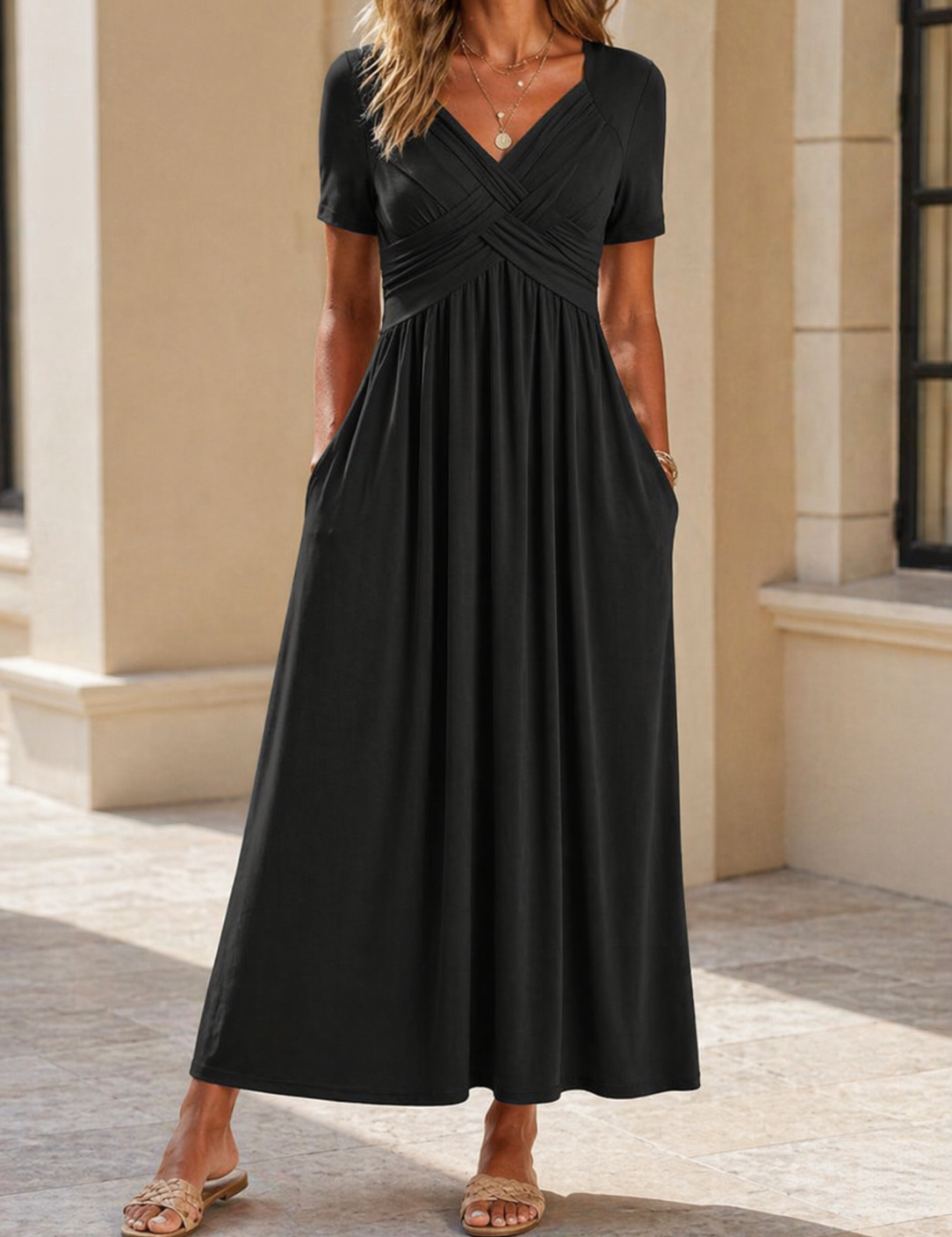 RelaxedsummerstyleinBLACKdress.png